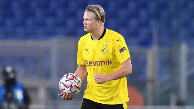 五冠加身！国安3-0击败河南夺得队史第5座足协杯冠军（国安3-0完胜河南，斩获队史第5座足协杯）