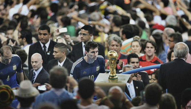 曼联客战狼队首发：库尼亚领衔战旧主、姆伯莫、B费先发