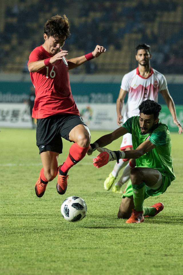 荷媒：利物浦有意阿尔克马尔新星斯密特，斯洛特对其很欣赏