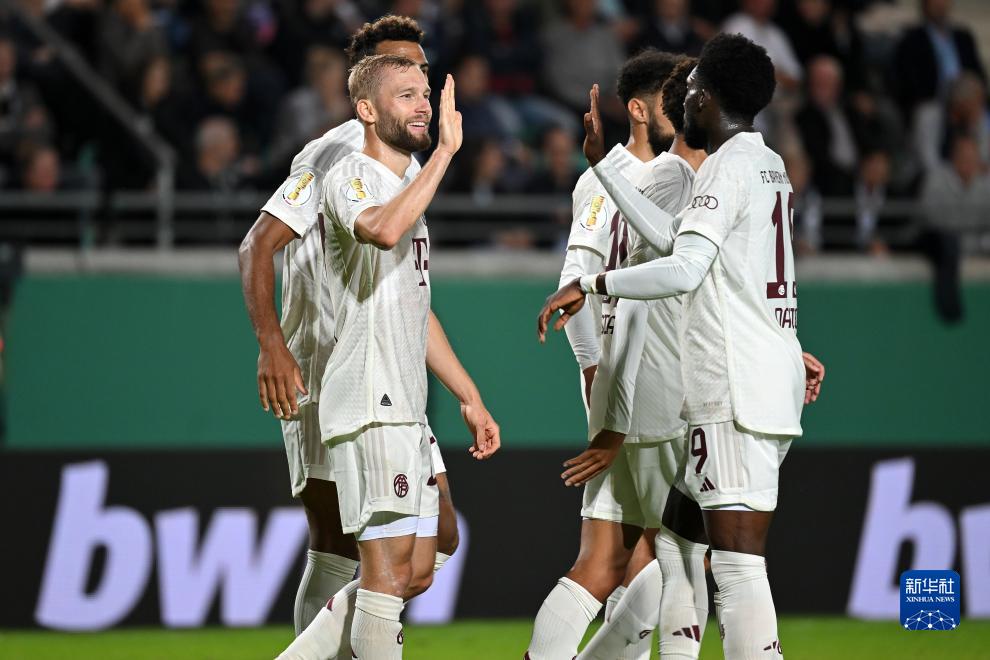 雷迪克：斯玛特是每日观察状态，希望能出战NBA杯1／4决赛