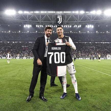 图片报：英超夏窗转会投入超20亿欧，远超德甲引发竞争力担忧（英超今夏转会花费超20亿欧元，投入远超德甲，竞争力隐忧加剧）