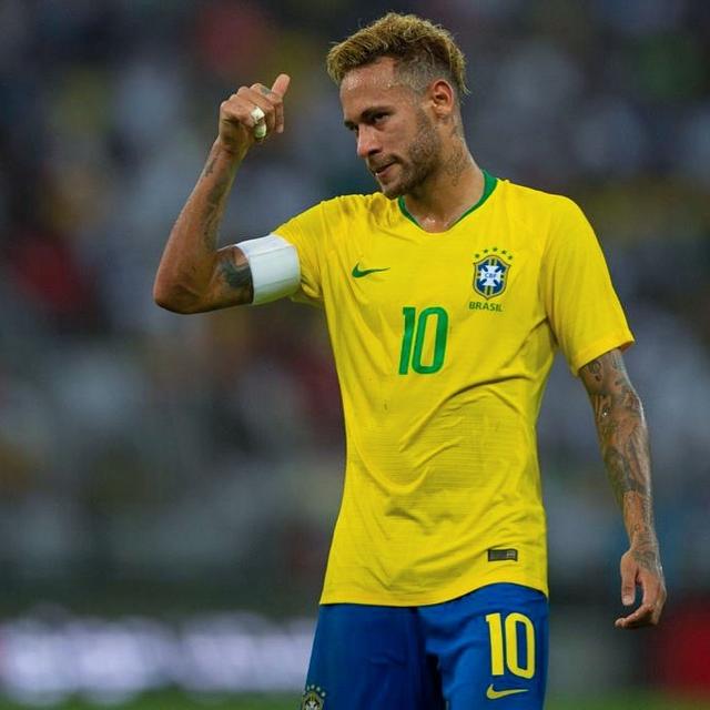 美职联2025年常规赛最佳阵：梅西领衔，布安加、伊万德入选