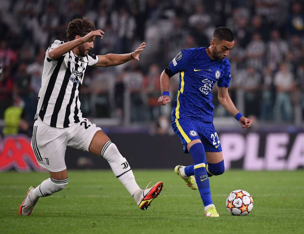 塞维利亚球员：我没啥好说的，裁判的判罚年年都是这样（塞维利亚球员吐槽：裁判判罚年年如此，我已无话可说）