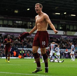 重大误判？专业VAR机构重新划线证实纽卡制胜球越位（权威VAR重划线证实纽卡制胜球越位，判罚疑现重大失误）