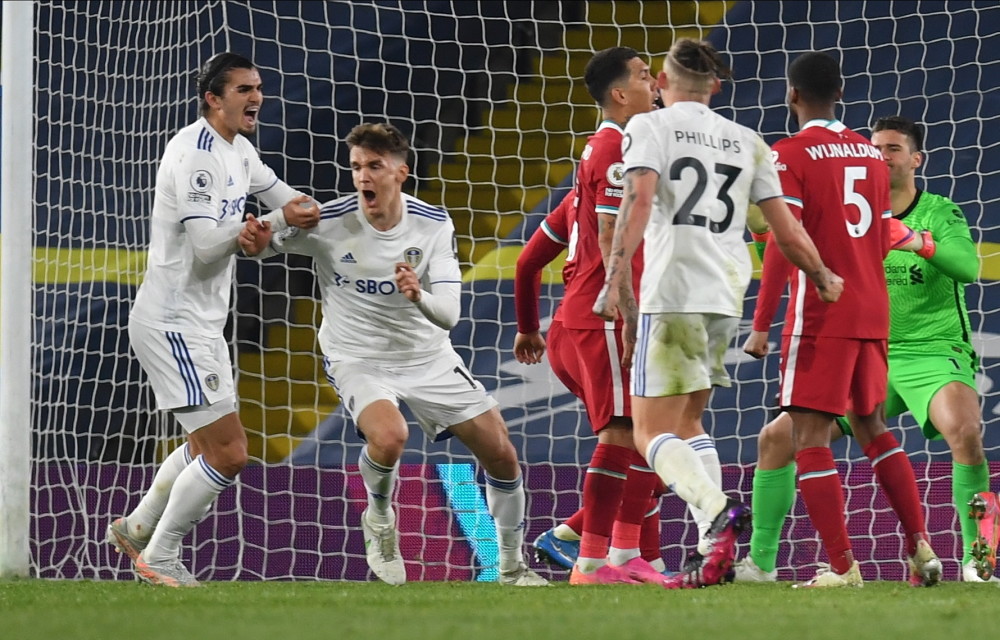 巴甲战报：若日尼奥点射难救主，弗拉门戈1-2弗鲁米嫩塞（巴甲焦点战：若日尼奥点球破门难救弗拉门戈，1-2不敌弗鲁米嫩塞）