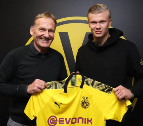 国王杯战报：里克尔梅帽子戏法，贝蒂斯4-1托伦CF